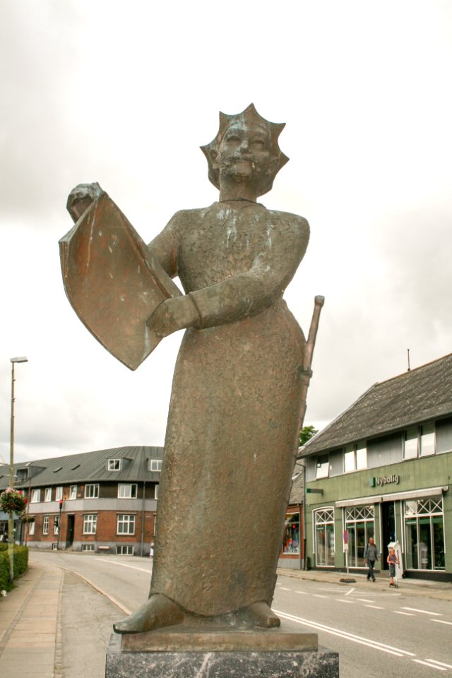 Vordingborg, Statue of Kong Valdemar