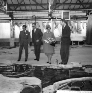 Vorstenpaar van Thailand bezoekt Waterloopkundig Lab te Delft, Bestanddeelnr 911-7002