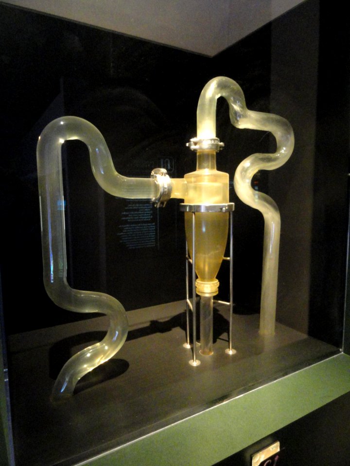 Vortex separator (hydrocyclone) - Houston Museum of Natural Science - DSC01356