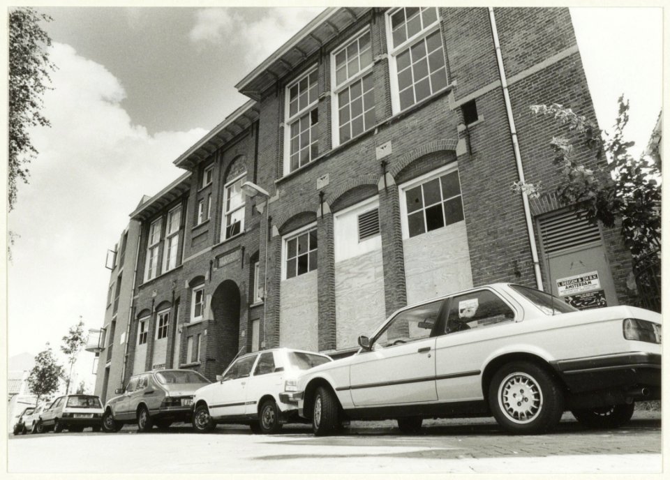 Voormalig schoolgebouw aan de Spaarnwouderstraat 12., NL-HlmNHA 54031914