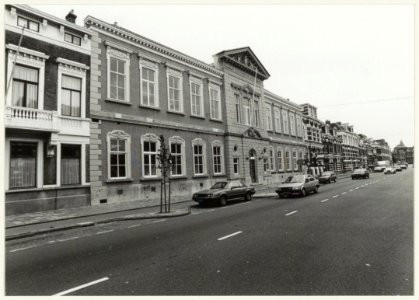 Voormalige Gemeenteschool voor Jongens aan de Wilhelminastraat. NL-HlmNHA 54032096