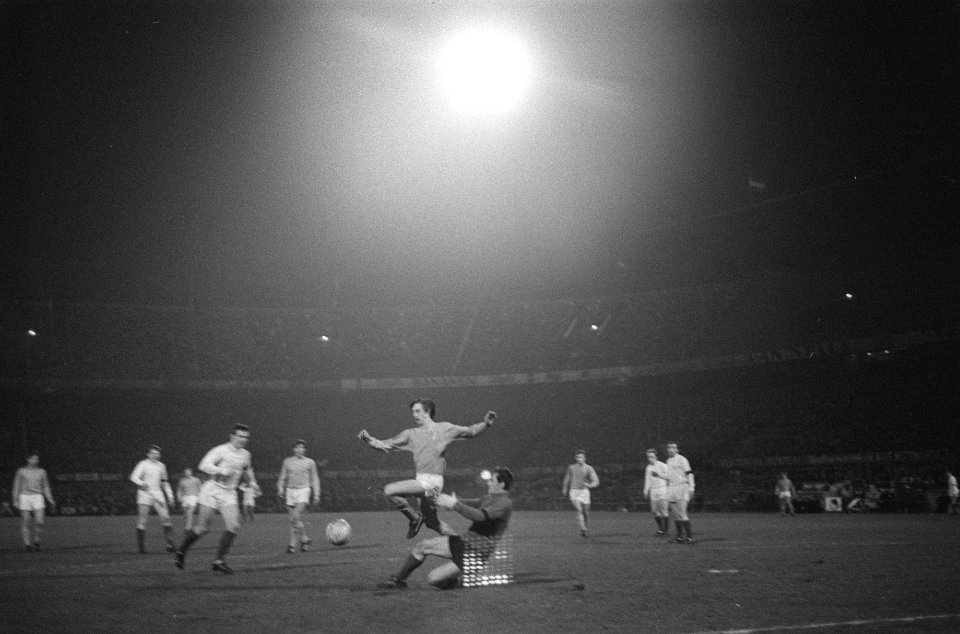 Voorronde van Wereldkampioenschap voetbal te Rotterdam, Nederland tegen Luxembur, Bestanddeelnr 922-2377