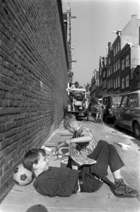 Voorjaar in de stad kinderen, Bestanddeelnr 922-2728 photo