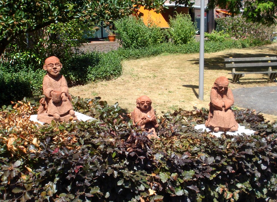 Voorhout kunstwerk drie broeders