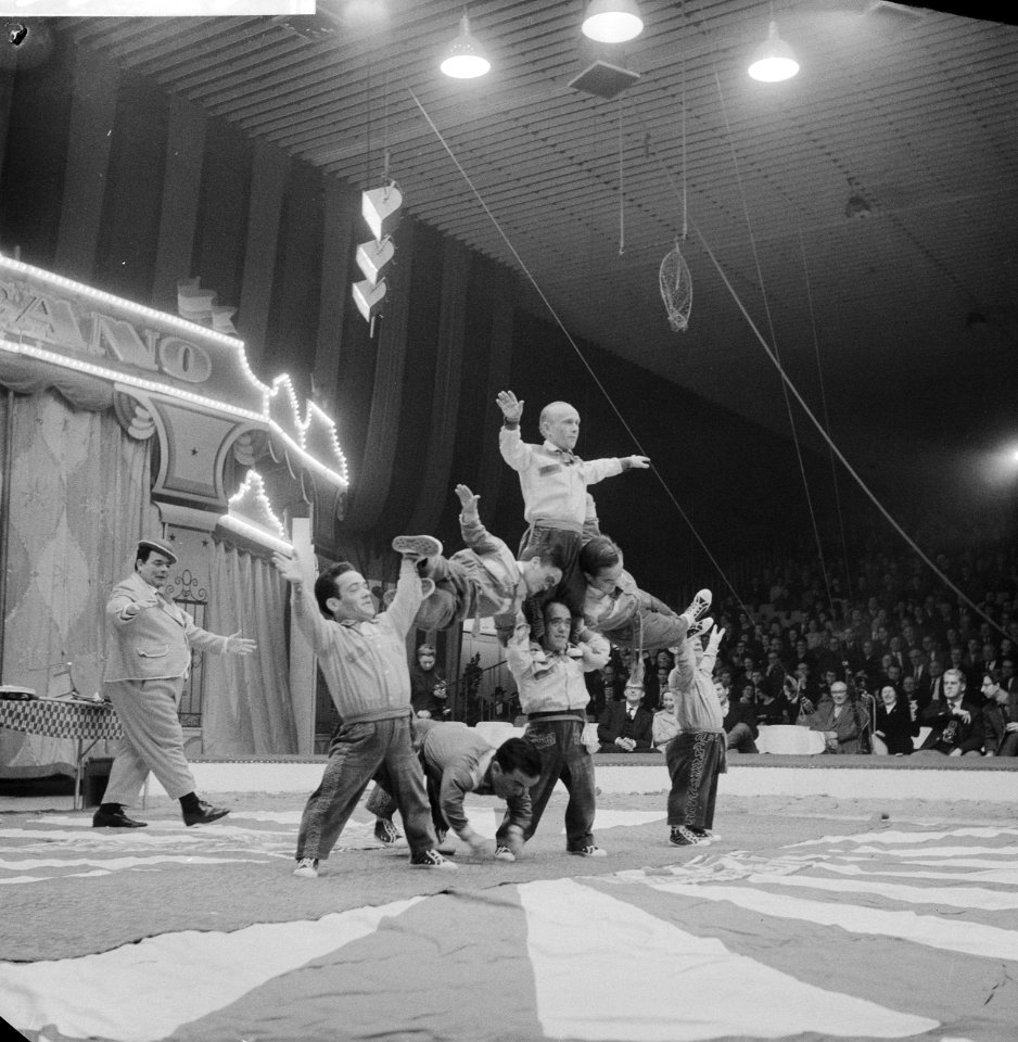 Voorstel Circus Americano in het Nieuwe RAI Gebouw Lilliputnummer, Bestanddeelnr 913-3245