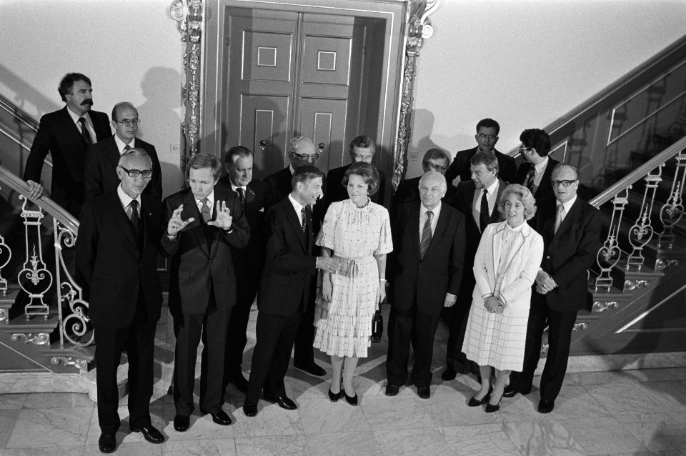 Voorste rij v.l.n.r.Max van der Stoel (PvdA), Jan Terlouw (D66),Dries van Agt …, Bestanddeelnr 931-6737