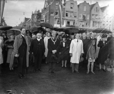 Vondelparkbrug geopend ( brug d Ailly ), Bestanddeelnr 902-4135