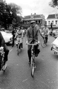 Vondeling op de fiets, Bestanddeelnr 927-9468