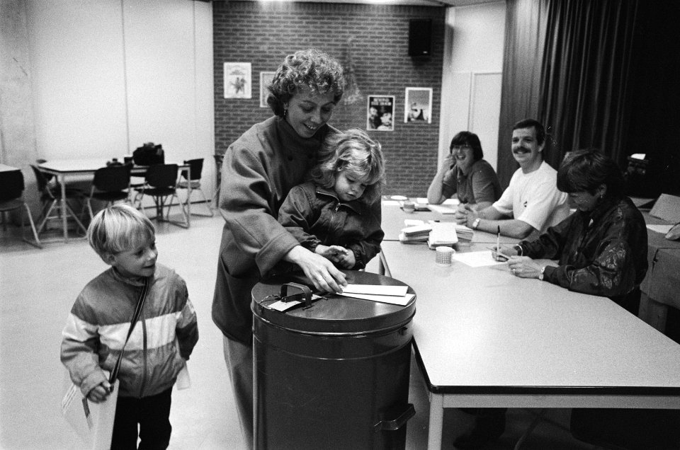 Voor het eerste Provinciale Statenverkiezingen in de nieuwe provincie Flevoland, Bestanddeelnr 933-4293
