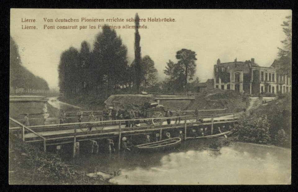 Von deutschen Pionieren errichtete schwere Holzbrücke, Bestanddeelnr 158-0377