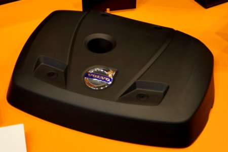 Volvo engine cover from BASF. Spielvogel1
