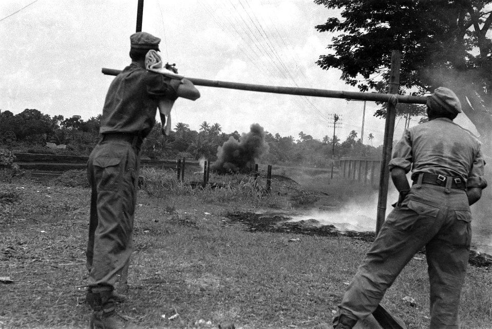 Voor een groot aantal militaire autoriteiten en belangstellenden heeft majoor A., Bestanddeelnr 50