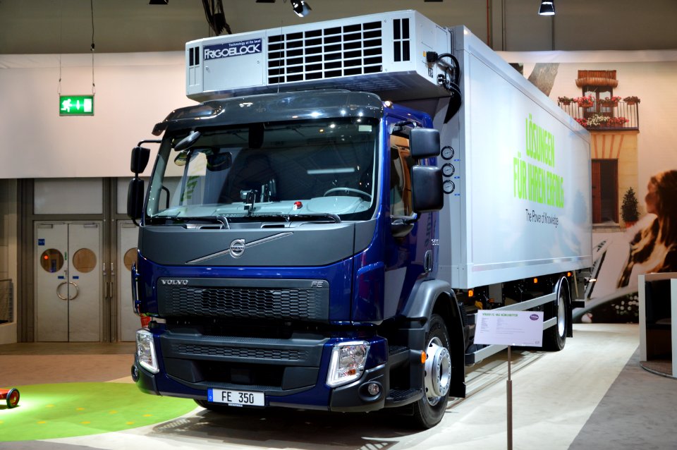 Volvo FE cooling truck