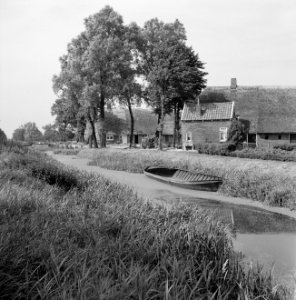 Voor de demping, Bestanddeelnr 250-8051
