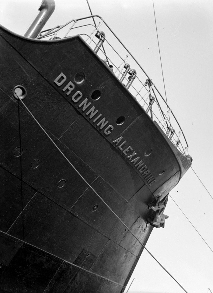 Voorsteven van het schip Dronning Alexandrin, Bestanddeelnr 190-0412