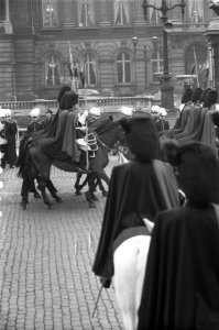 Vorstelijk huwelijk te Brussel, rijtoer na het huwelijk, Bestanddeelnr 911-8788