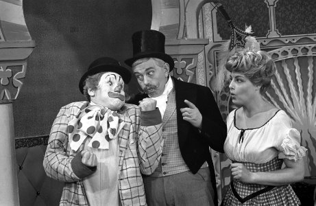 Voor de laatste maal Pipo de Clown. Pipo (Cor Witschge), Dikke Deur (Willy Ruys), Bestanddeelnr 913-5226