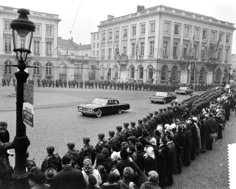 Vorstelijk huwelijk te Brussel, Bestanddeelnr 911-8777