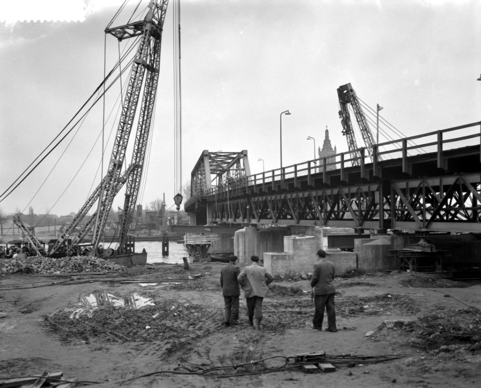 Voorzieningen voor nieuwe brug over de Maas bij Roermond, Bestanddeelnr 911-0037