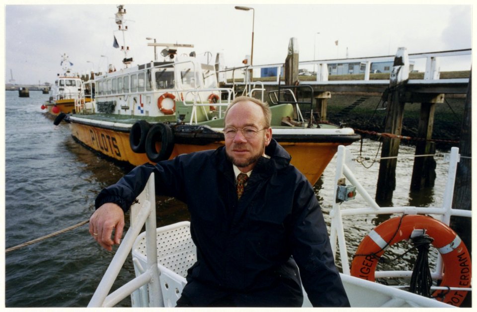Voorzitter van het Loodswezen Amsterdam-IJmond voor een van de loodstenders., NL-HlmNHA 54050091