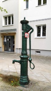 Wasserpumpe badensche str58 Berlin - 3