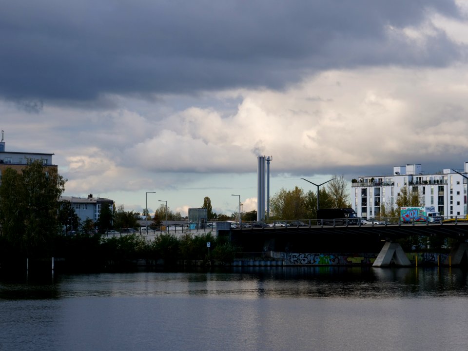 Wasserstadtbrücke from south 2019-10-29 01