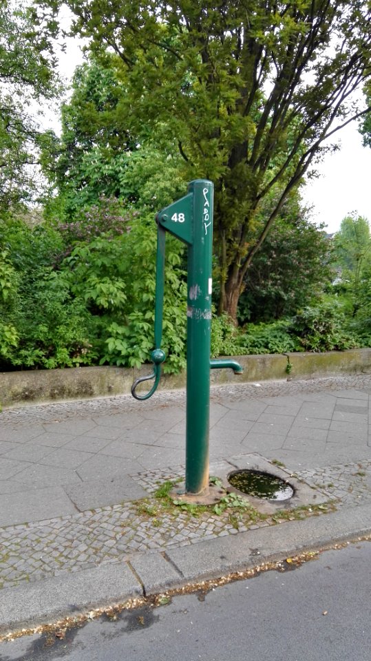 Wasserpumpe freiherr vom stein straße Berlin - 3