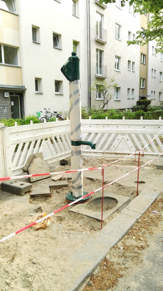 Wasserpumpe wartburgstraße berlin - 1