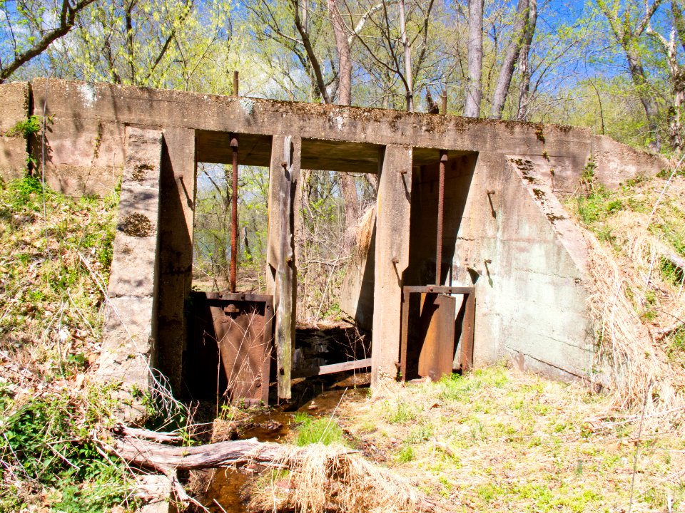 Waste Weir above Lock 41 Spinks ferry at 41.52 miles on Chesapeake and Ohio Canal