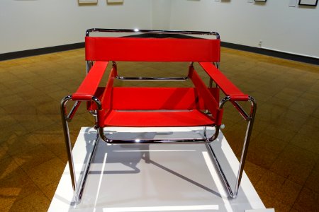 Wassily Chair by Marcel Breuer, reproduction, 1925, chrome covered steel and belting leather - University of Arizona Museum of Art - University of Arizona - Tucson, AZ - DSC08029