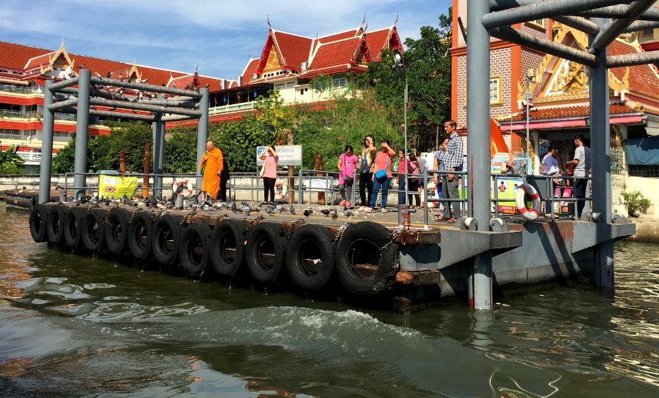 Wat Soi Thong Pier 1