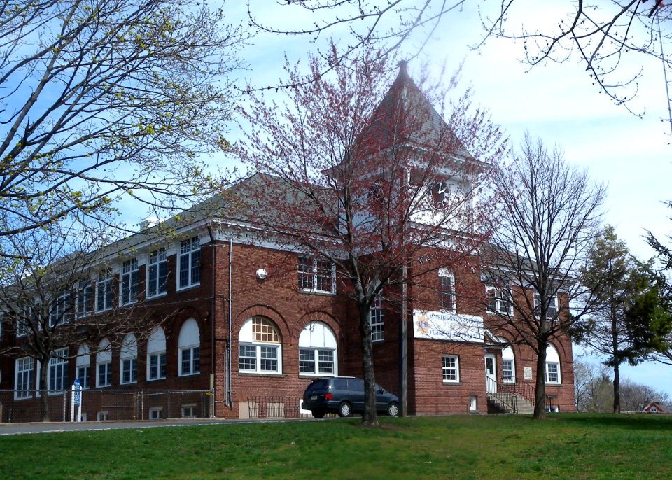 Washington Sch WOrange jeh