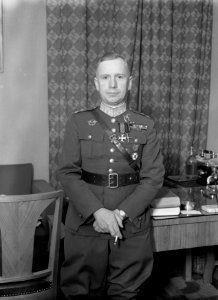 Warschau. Portret van majoor Stanislaw Jan Skarzynski (1899-1942), Bestanddeelnr 190-1343 photo