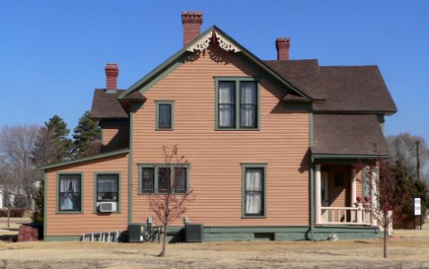 Washington-Ames house (Leoti KS) from S 1