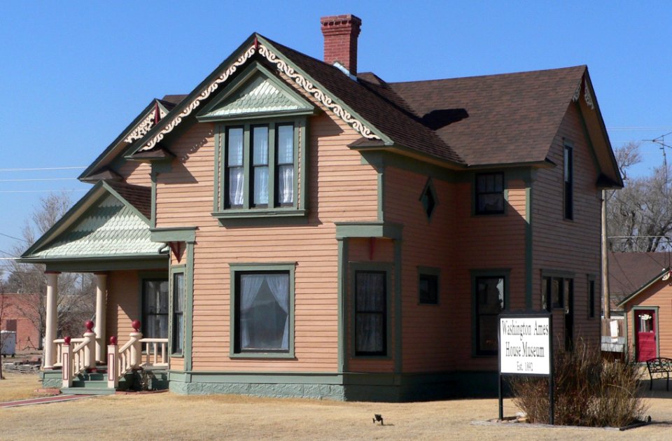 Washington-Ames house (Leoti KS) from NE 2