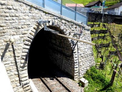 Wasserfluhtunnel Stromschiene