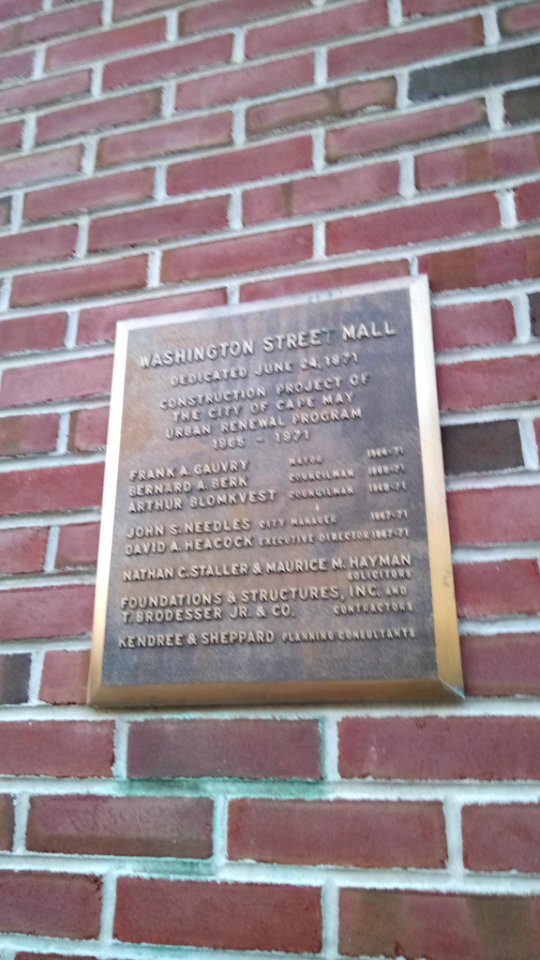 WashingtonStMallSignCapeMayNJ