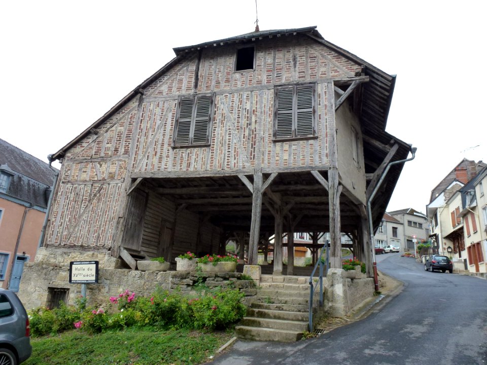 Wasigny (Ardennes) Halle PA00078549 (1)