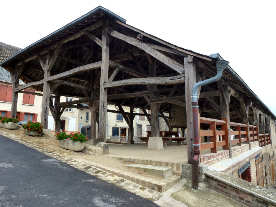Wasigny (Ardennes) Halle PA00078549 (6)
