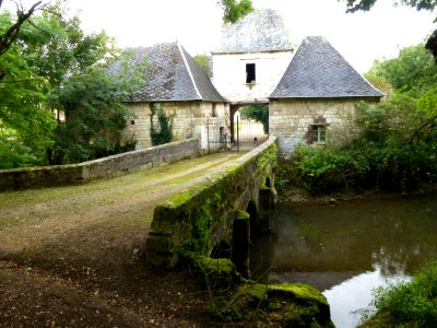Wasigny (Ardennes) ferme PA00078548 porche d'entrée