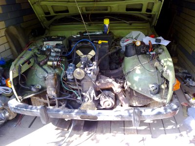 Wartburg 353 engine bay grille removed