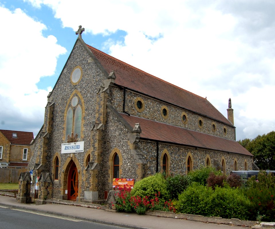 Warsash United Reformed Church, Warsash Road, Warsash (May 2019) (6)