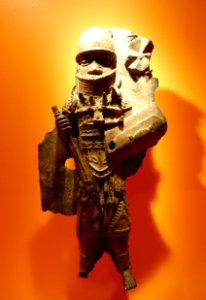 Warrior Chief, Benin City, Nigeria, late 1600s AD, No. 1907.44.0391 - Etnografiska museet - Stockholm, Sweden - DSC01039