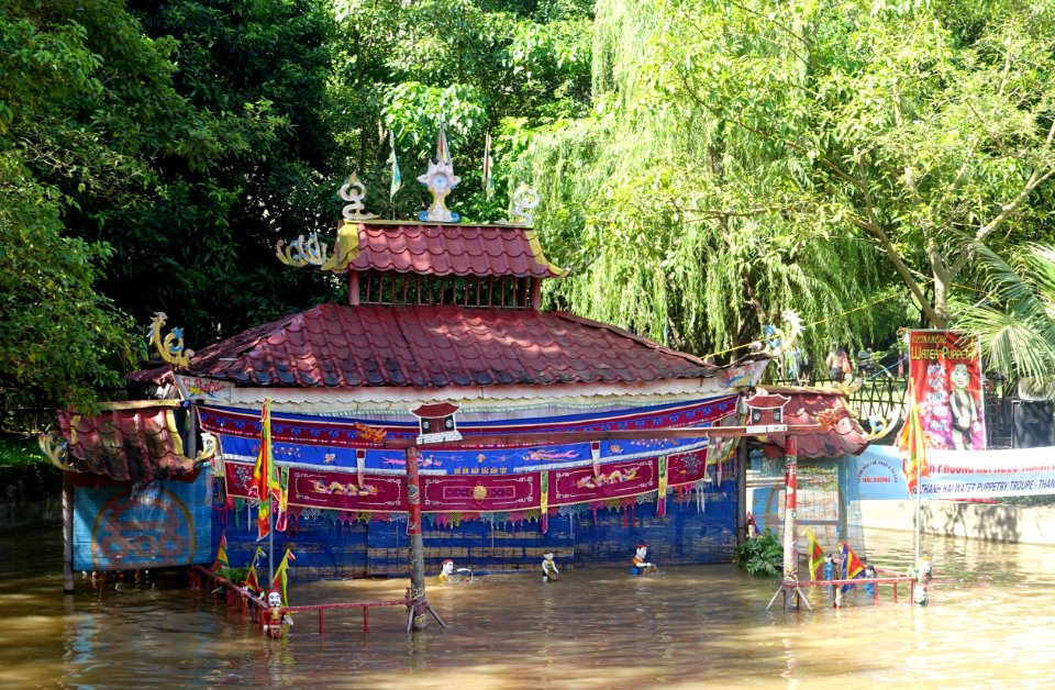 Water puppet show - Vietnam Museum of Ethnology - Hanoi, Vietnam - DSC03405