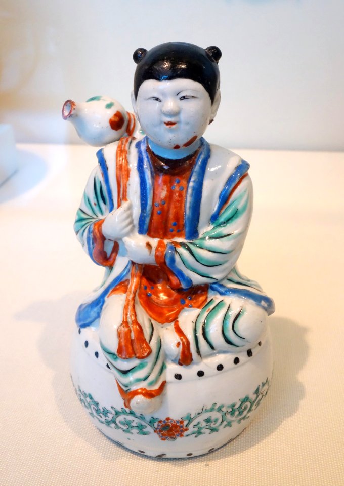 Water droper in the shape of a boy, Japan, Arita region, Saga, approx. 1700-1800, Kakiemon-type Arita ware, porcelainwith overglaze enamel - Asian Art Museum of San Francisco - DSC01481