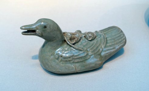 Water dropper in form of a duck, Korea, Gangjin or Buan kilns, Goryeo period, 1100s AD, stoneware, iron pigment under celadon glaze - Freer Gallery of Art - DSC04886