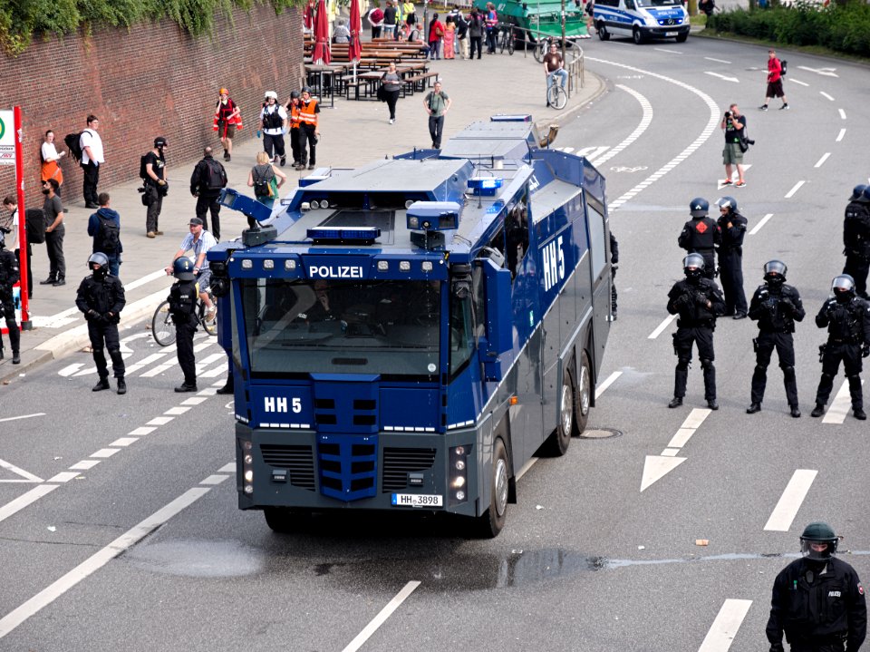 Water cannons next to the Landungsbrücken during G20 summit Hamburg 06