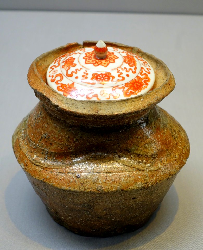 Water jar in shape of pouch, Shigaraki ware, Edo period, 1600s AD, ceramic - Tokyo National Museum - Ueno Park, Tokyo, Japan - DSC08905