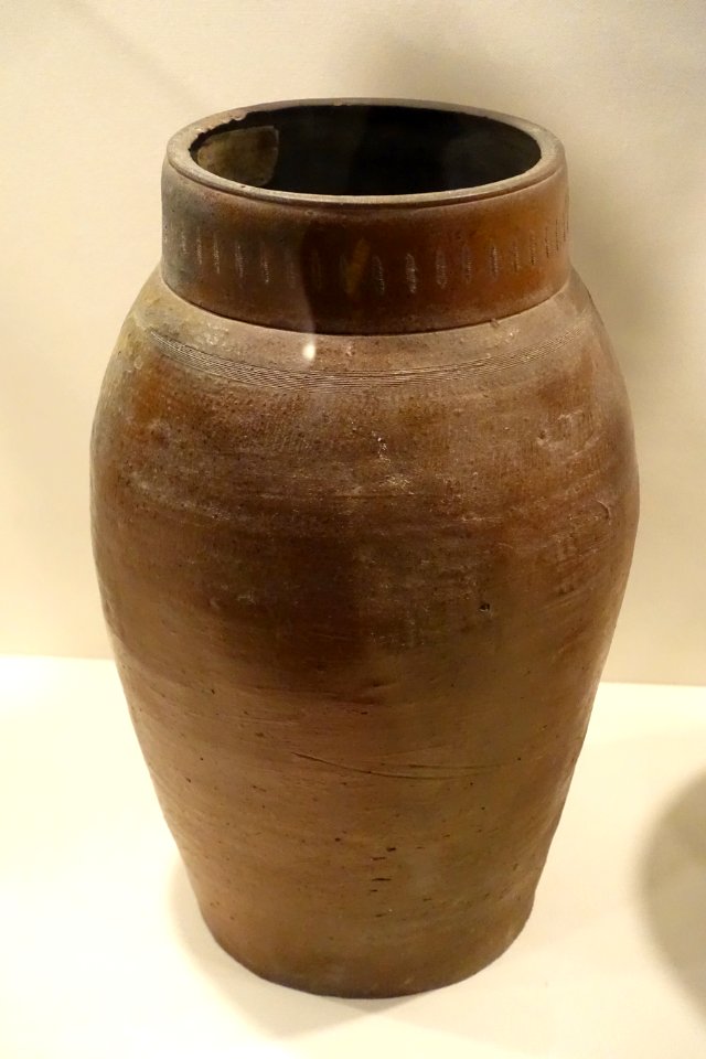 Water container, earthenware - Nguyen dynasty, 19th century AD - Vietnam National Museum of Fine Arts - Hanoi, Vietnam - DSC05296