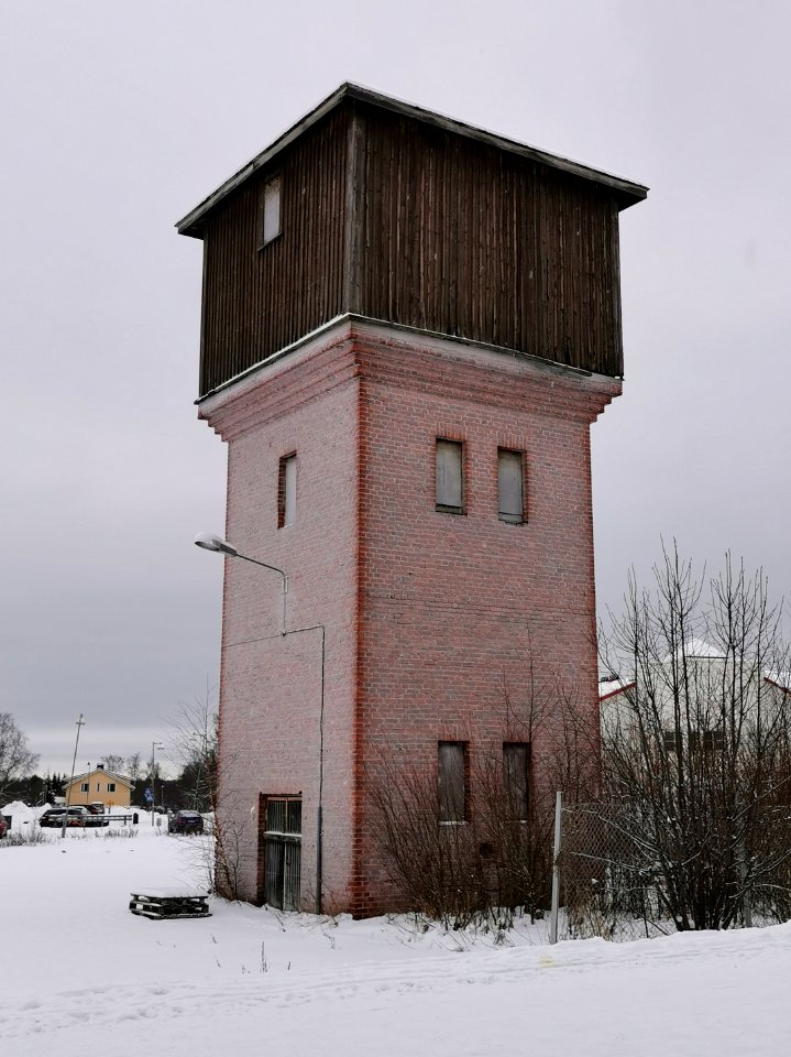 Water tower Muhos railway station 20210119 02